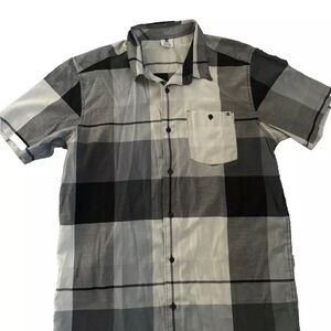 DC SHOES Casual Button Up Shirt Mens’s Medium BLACK‎ Plaid